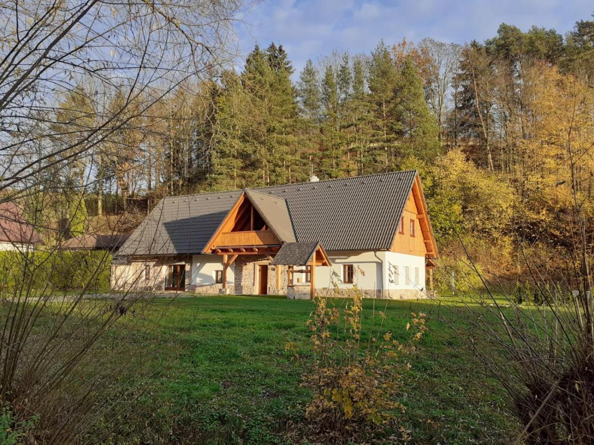 The Retreat Villa Zdarky Exterior foto